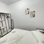Villa Hysa Studio\'S & Apartments