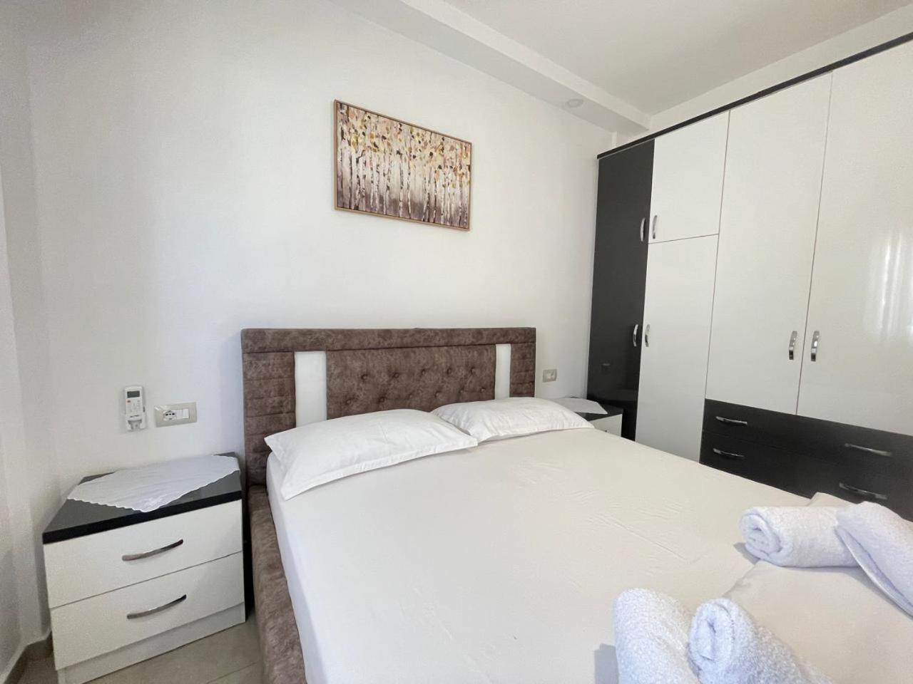 Apartment Hysa Studio's & Sarandë