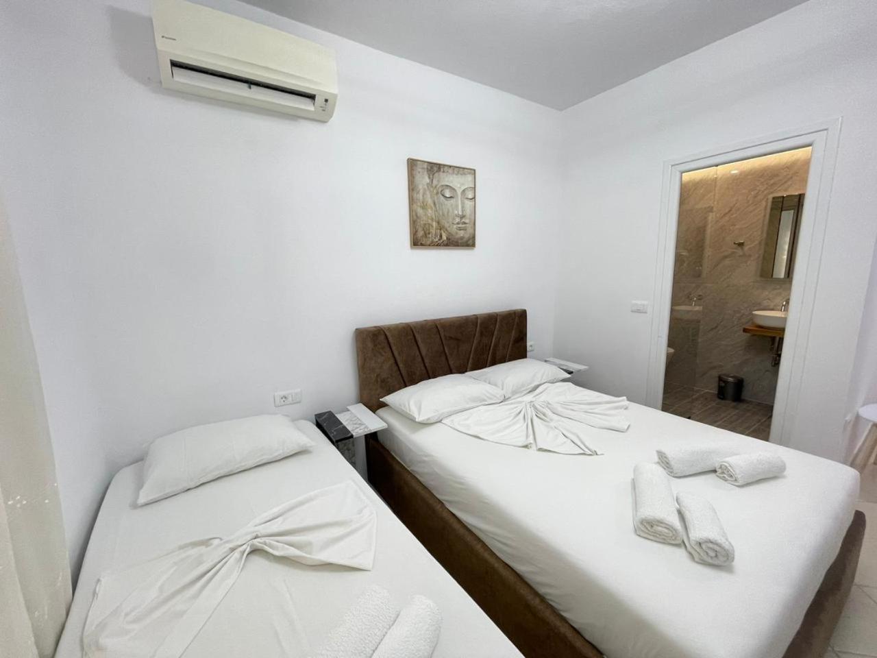 Apartment Hysa Studio's & *